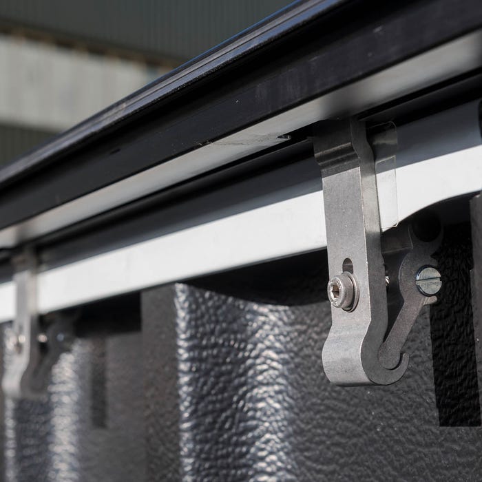 Mountain Top Tonneau Cover Roller Shutter (Black) Mitsubishi Nissan Navara NP300 (2016 Onwards) Double Cab image 5
