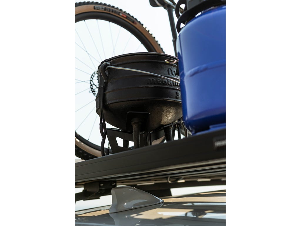 Potjie Pot/Dutch Oven AND Carrier image 4