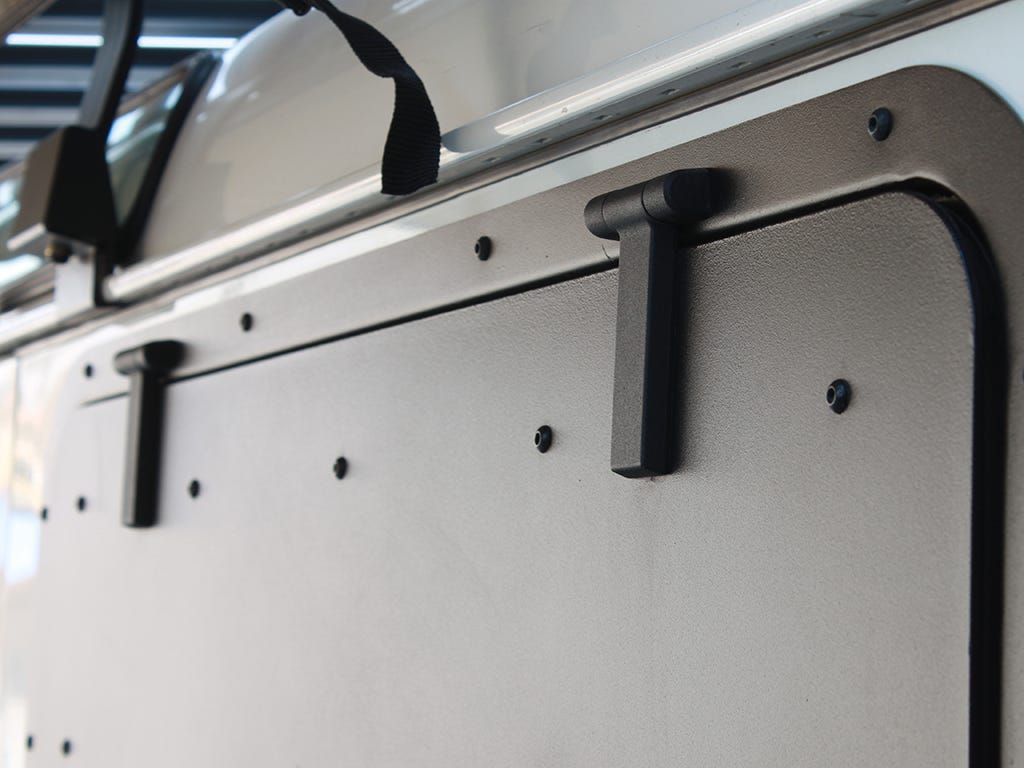 Gullwing Hinge image 3