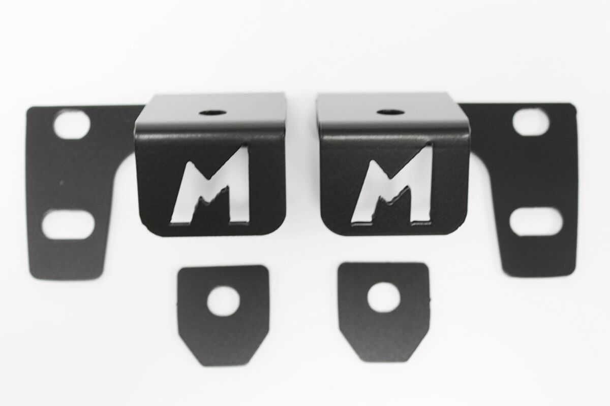 TF7220 - Pair of bulkhead light mounting brackets for Defenders image 0