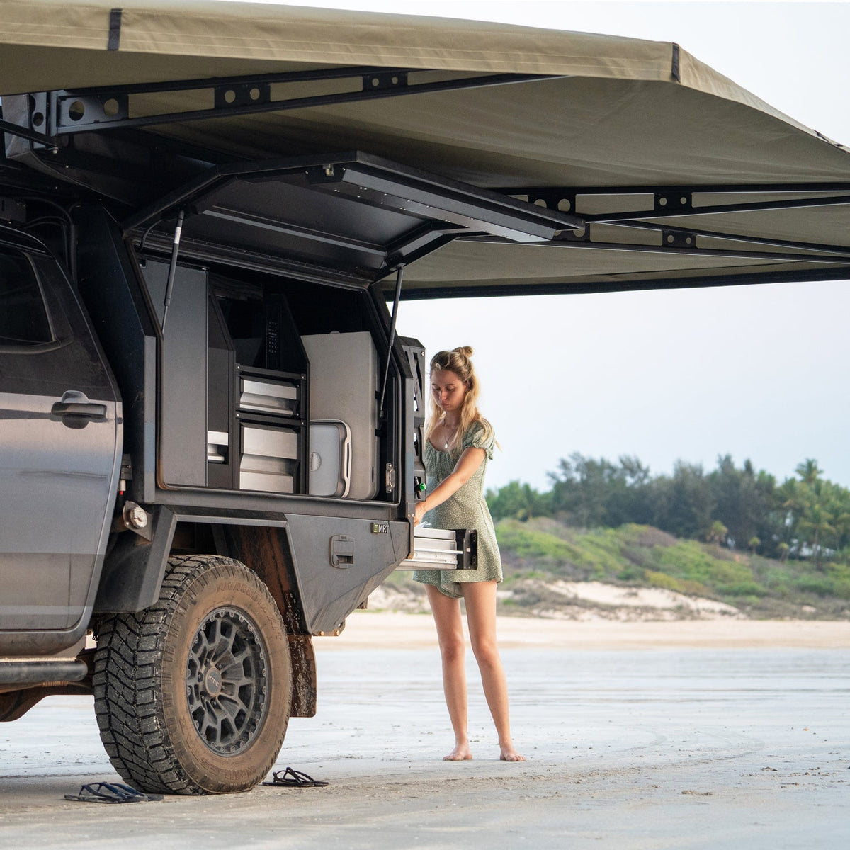 The Bush Company 270 XT MAX Awning image 5