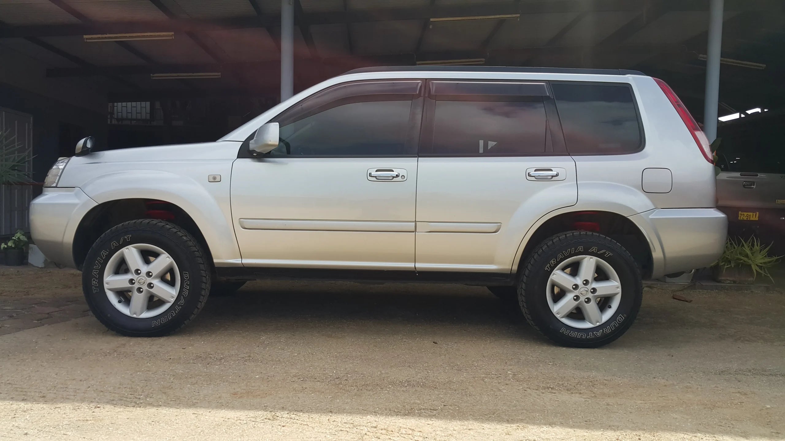 Pedders 1.75 Inch Suspension Lift Kit. Nissan X-Trail, T30, Diesel Models image 2