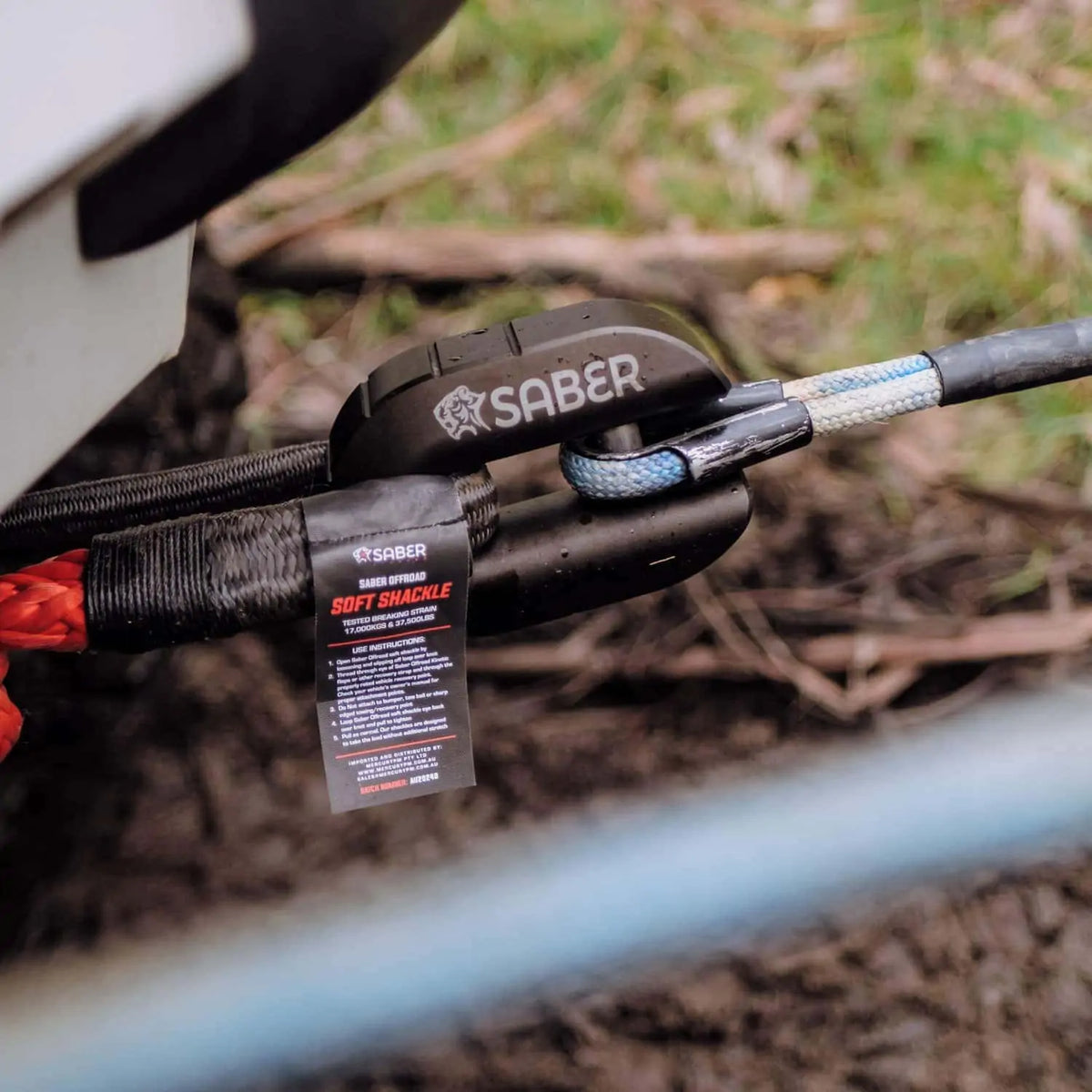 Saber 7075 Alloy Winch Shackle - Cerakote Red image 2